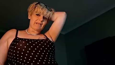 excitmama online show from February 28, 5:52 am