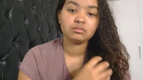 courtney online show from November 15, 5:53 pm