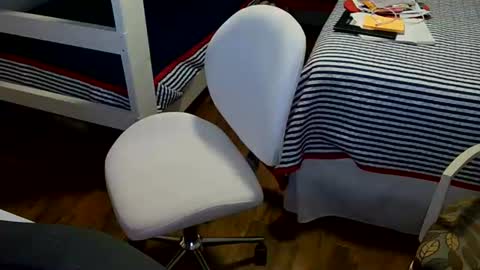 Snapshot of exhibitman69_ldb chatting on June 29, 1:12 am exhibitman69_ldb online show from June 29, 1:12 am