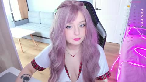  Amy  online show from September 12, 10:26 am