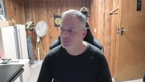 Snapshot of exibe1219 chatting on December 25, 8:17 pm exibe1219 online show from December 25, 8:17 pm