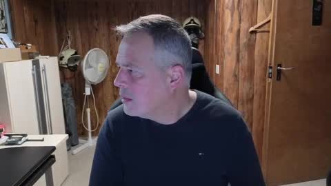 Snapshot of exibe1219 chatting on December 26, 11:10 am exibe1219 online show from December 26, 11:10 am