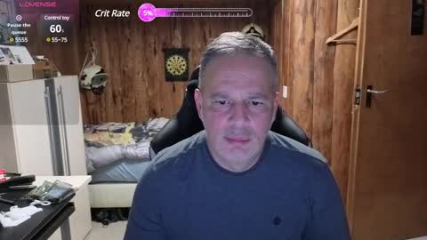 Snapshot of exibe1219 chatting on January 8, 7:13 pm exibe1219 online show from January 8, 7:13 pm