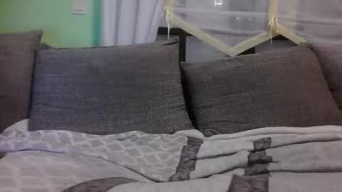 mi insta maddin 5011 online show from February 1, 7:07 am