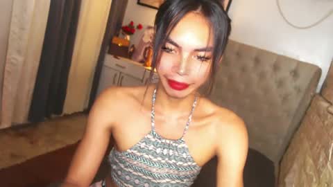 Snapshot of exotic_blacklixexx69 chatting on December 2, 5:26 am Lixe online show from December 2, 5:26 am