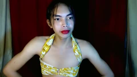 Snapshot of exotic_blacklixexx69 chatting on December 9, 4:12 am Lixe online show from December 9, 4:12 am
