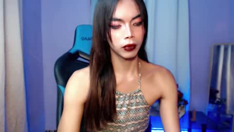 Snapshot of exotic_blacklixexx69 chatting on December 15, 11:23 am Lixe online show from December 15, 11:23 am