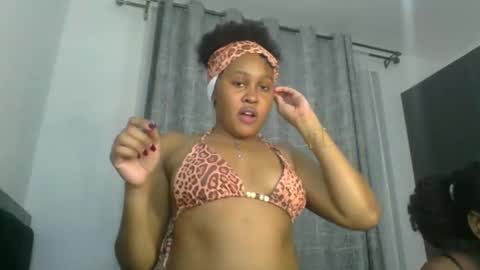 exotic_cutiee online show from May 8, 11:43 pm