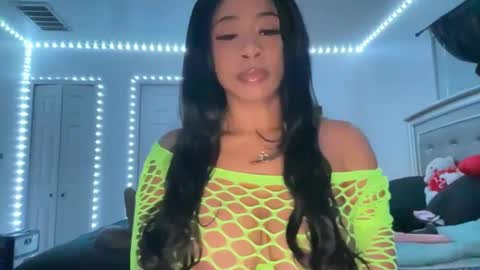 Snapshot of exotic_mariah chatting on January 26, 7:42 am Mariah online show from January 26, 7:42 am