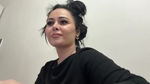 Snapshot of exotic_roulette chatting on December 15, 5:50 pm exotic_roulette online show from December 15, 5:50 pm