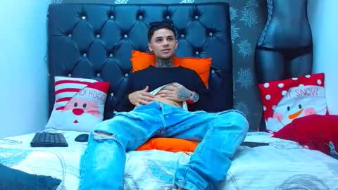 exotichot_couple online show from December 24, 1:49 am