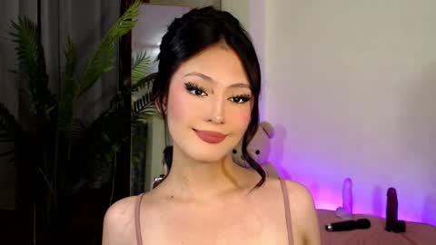 Candy  online show from December 14, 12:44 pm