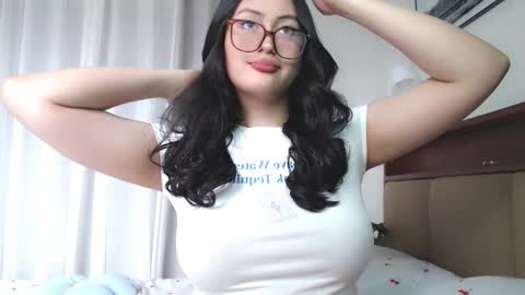 Snapshot of expensive_candyx chatting on February 12, 5:24 am Candy online show from February 12, 5:24 am