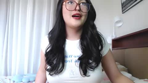 Snapshot of expensive_candyx chatting on February 24, 7:28 am Candy online show from February 24, 7:28 am