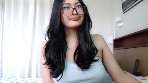 Snapshot of expensive_candyx chatting on February 26, 1:26 am Candy online show from February 26, 1:26 am