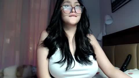 Snapshot of expensive_candyx chatting on February 28, 12:06 pm Candy online show from February 28, 12:06 pm
