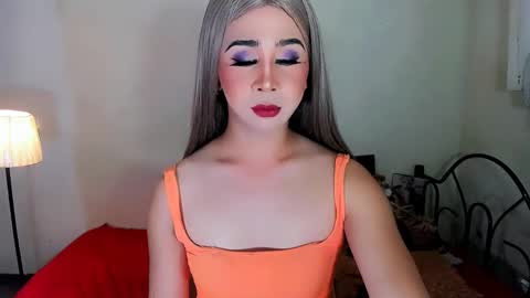 expensive_elise online show from March 27, 4:07 pm