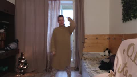 Crystal online show from January 11, 7:49 am