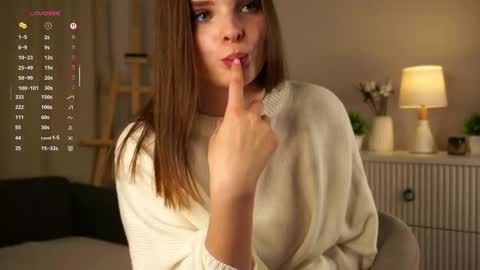 Hollywood or just holly online show from October 18, 1:12 pm