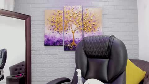 Snapshot of eyes_duque chatting on November 9, 5:22 pm online show from November 9, 5:22 pm