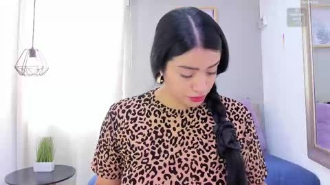 Snapshot of eyes_duque chatting on November 20, 6:07 pm online show from November 20, 6:07 pm