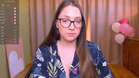 Snapshot of eyescomet chatting on February 3, 7:57 am Im sensual so I act on the situation online show from February 3, 7:57 am