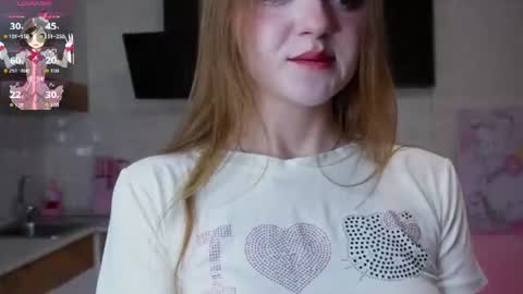 Snapshot of eyesycute chatting on July 18, 3:05 pm Sofia online show from July 18, 3:05 pm