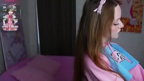 Snapshot of eyesycute chatting on August 8, 3:14 pm Sofia online show from August 8, 3:14 pm