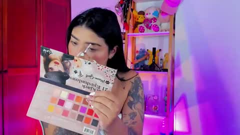 Snapshot of eymy_hadid_ chatting on September 17, 1:35 pm Emily online show from September 17, 1:35 pm