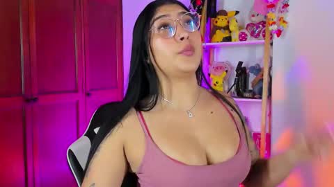 Snapshot of eymy_hadid_ chatting on October 20, 12:55 am Emily online show from October 20, 12:55 am