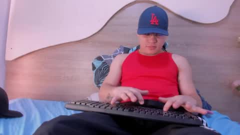 Snapshot of eytan_20 chatting on May 23, 8:51 am EYTAN online show from May 23, 8:51 am