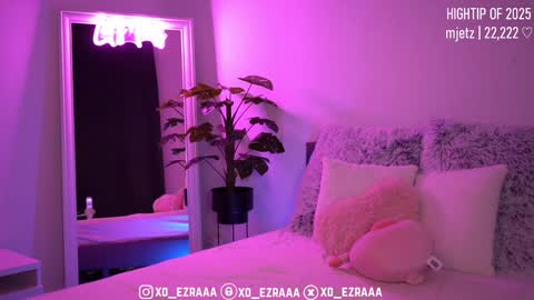 Ezra online show from December 1, 10:15 pm