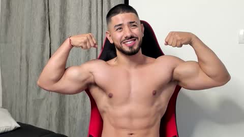 Ezzio Scolaro online show from September 27, 11:54 pm