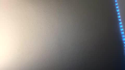 Snapshot of ezzy2314 chatting on February 26, 11:37 pm ezzy2314 online show from February 26, 11:37 pm