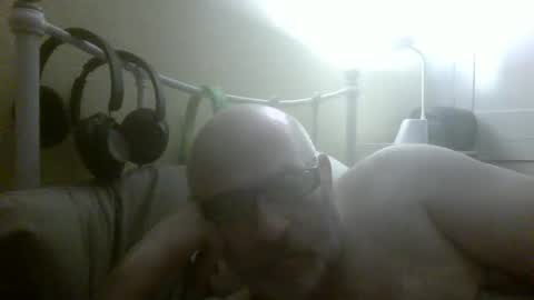 f1zzeek online show from March 8, 2:04 am