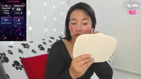 camila online show from December 17, 12:22 pm