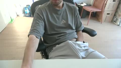 Call me bitch online show from April 22, 5:25 pm