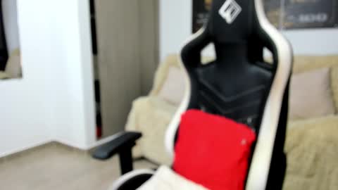 Snapshot of fabian_arango chatting on February 25, 11:31 am Fabian arango online show from February 25, 11:31 am