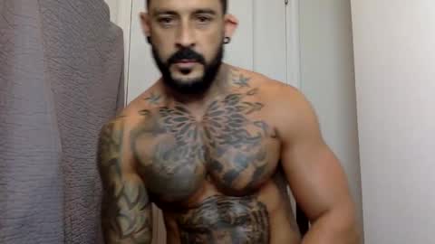Snapshot of fabianelgalan chatting on December 21, 4:30 am Fabianelgalan online show from December 21, 4:30 am
