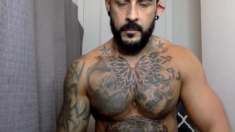 Snapshot of fabianelgalan chatting on December 29, 6:03 am Fabianelgalan online show from December 29, 6:03 am