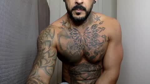Snapshot of fabianelgalan chatting on January 8, 3:51 am Fabianelgalan online show from January 8, 3:51 am