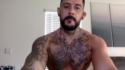 Snapshot of fabianelgalan chatting on January 17, 5:30 pm Fabianelgalan online show from January 17, 5:30 pm