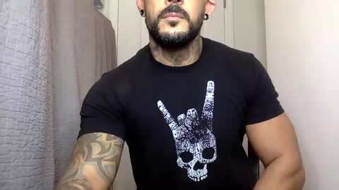 Snapshot of fabianelgalan chatting on February 2, 4:05 am Fabianelgalan online show from February 2, 4:05 am