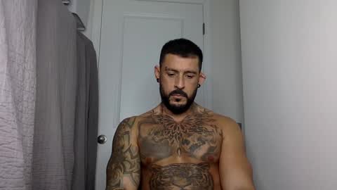 Snapshot of fabianelgalan chatting on February 3, 4:04 am Fabianelgalan online show from February 3, 4:04 am