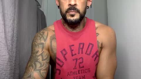 Snapshot of fabianelgalan chatting on February 5, 3:55 am Fabianelgalan online show from February 5, 3:55 am