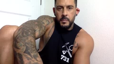 Snapshot of fabianelgalan chatting on February 26, 4:47 am Fabianelgalan online show from February 26, 4:47 am