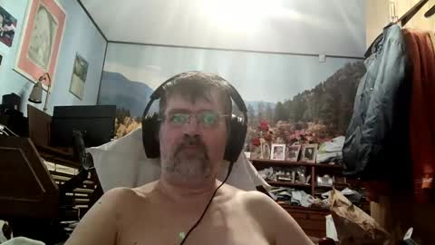 Snapshot of fabius2673 chatting on May 30, 9:17 am Fabius online show from May 30, 9:17 am