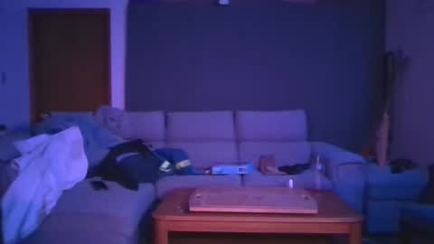 facesd online show from February 22, 9:34 am