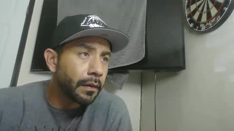 Snapshot of faded805 chatting on November 12, 8:48 am Mark online show from November 12, 8:48 am