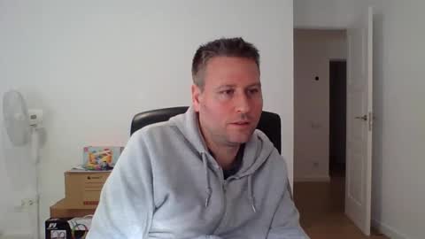 faer_087 online show from November 12, 9:53 am